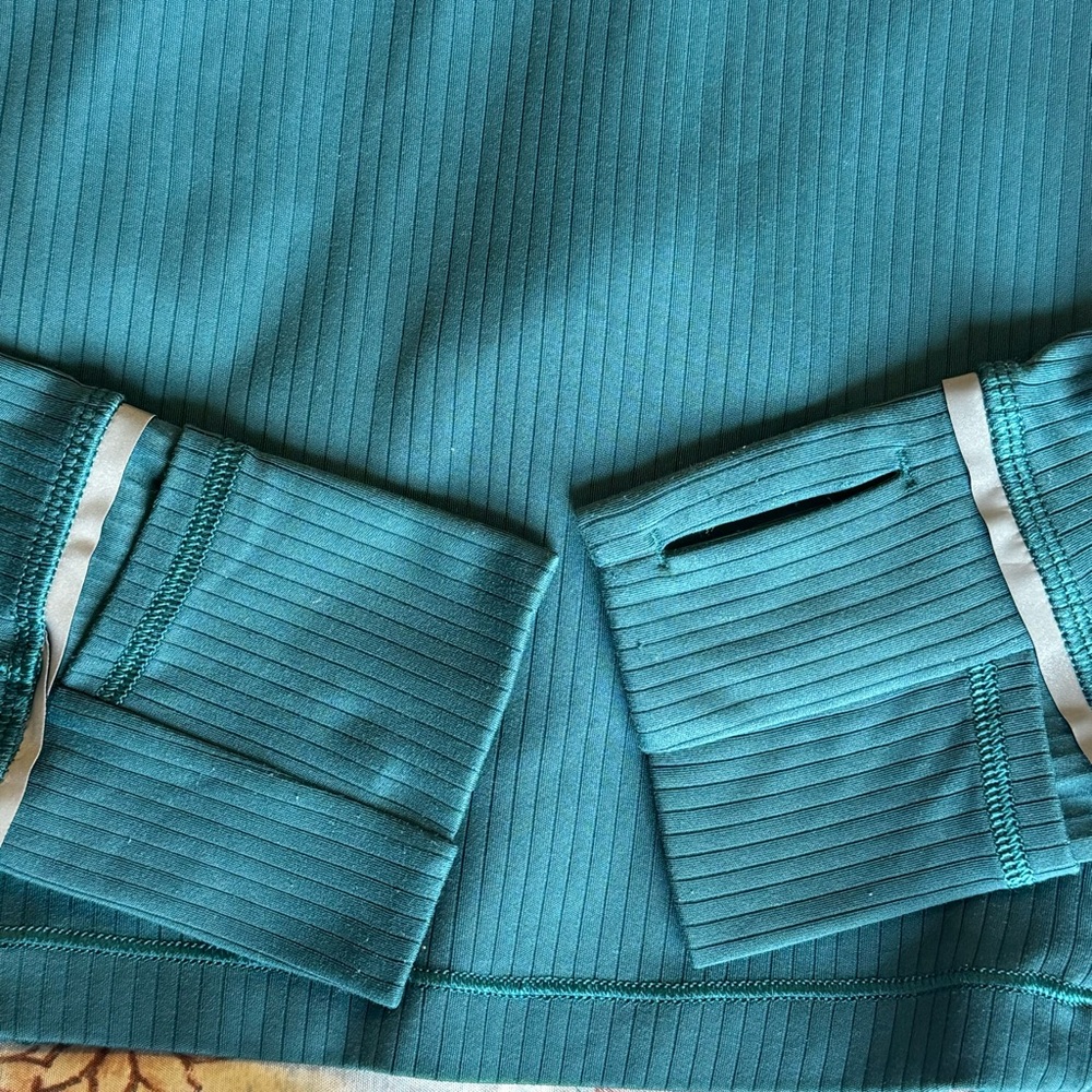 Lululemon Its Rulu Run Ribbed
Cropped Half Zip 🦋 - Picture 6 of 14